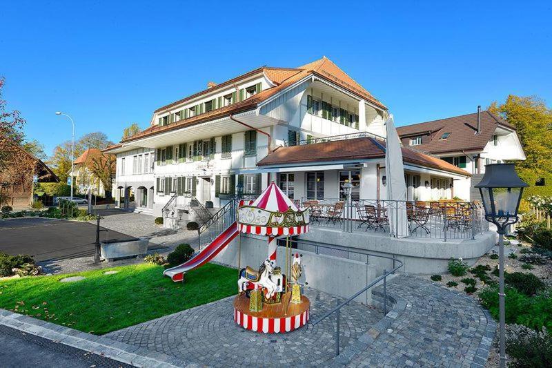 Gasthof Zum Schluessel La Meridienne Fribourg Sa ويبرستوف المظهر الخارجي الصورة